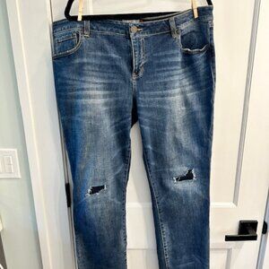 Cabi Boyfriend Jeans Distressed Size 16
